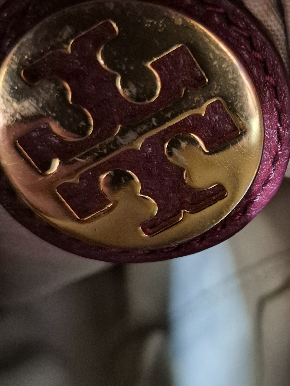 Tory Burch foldover crossbody bag featuring a perforated double-T logo - Picture 12 of 15